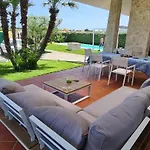 Brancasi Con Piscina Villa *