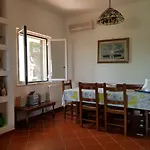 Brancasi Con Piscina Villa