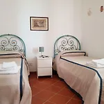 Brancasi Con Piscina Villa