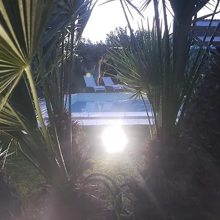 ヴィラ Brancasi Con Piscina ブリンディジ