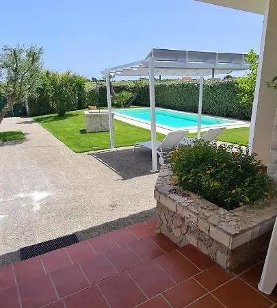 Brancasi Con Piscina