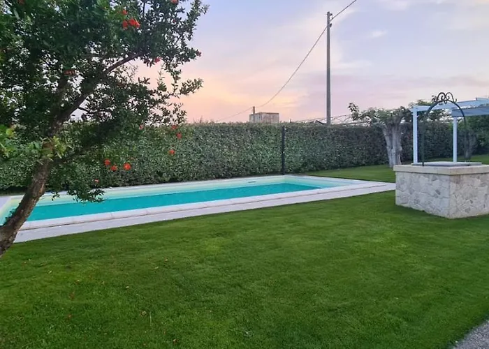 Villa Brancasi Con Piscina *