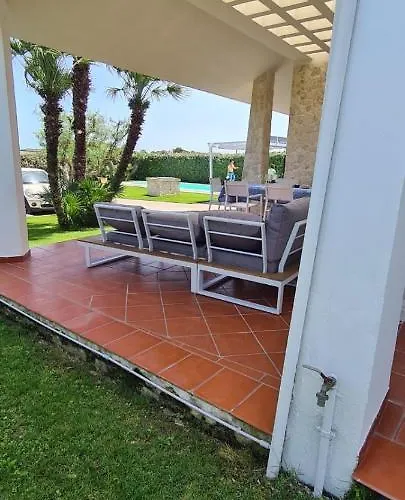 Brancasi Con Piscina Villa *