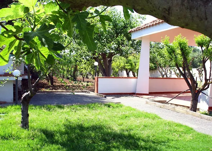 וילה Brancasi Con Piscina